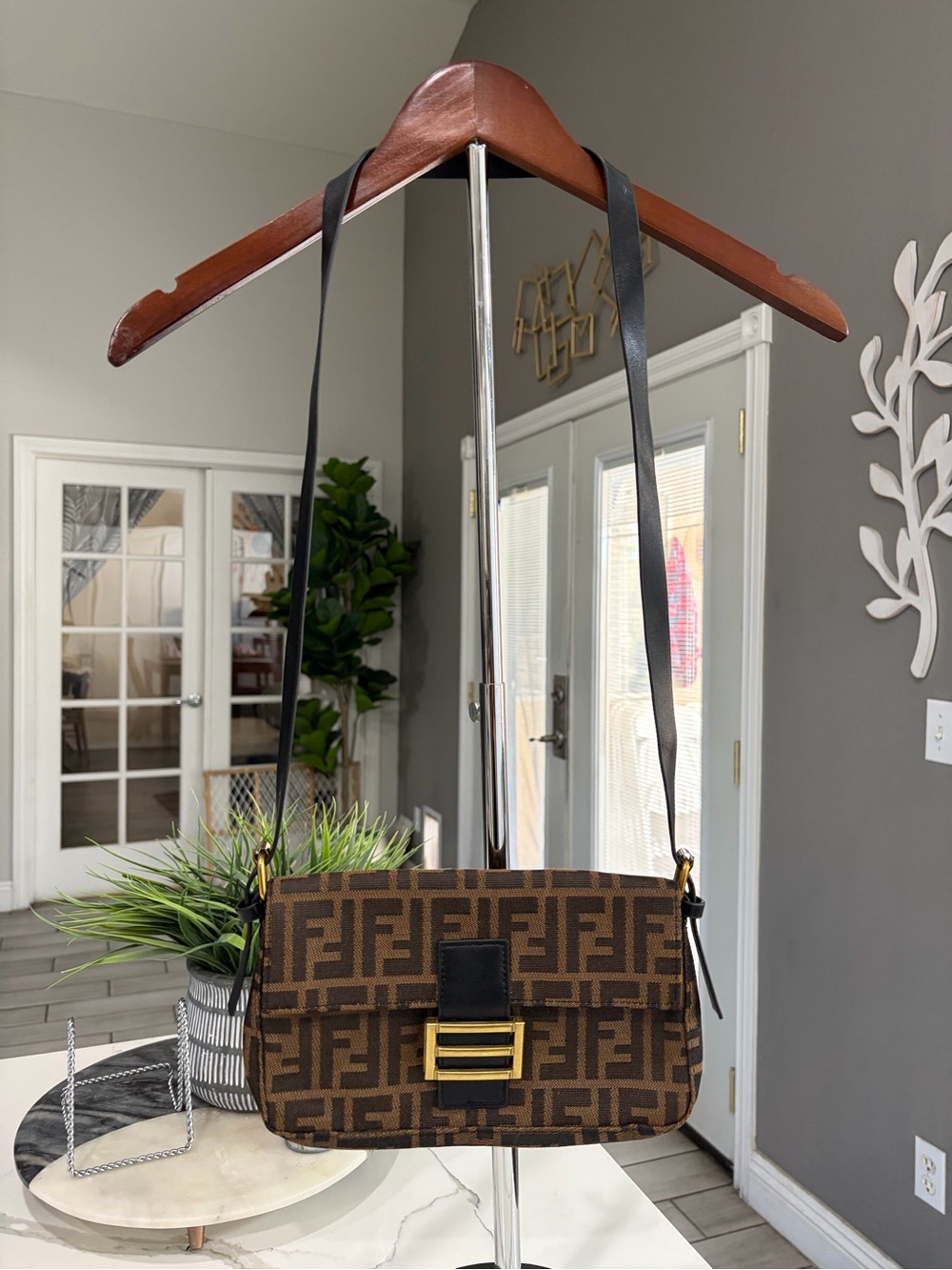 Designer-Inspired Brown Monogram Shoulder Bag with Gold Hardware - Picture 5 of 10